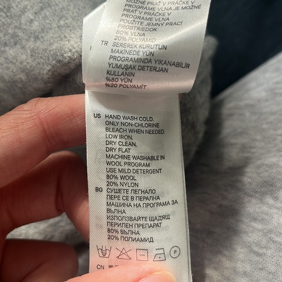 Winter sweater - Picture 3 of 3